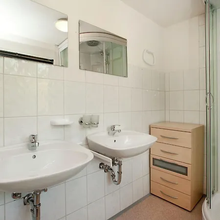 Spacious Holiday Home In Wenns Near Ski Area