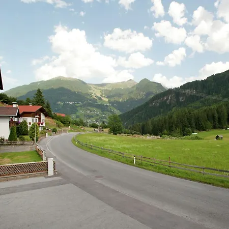 In Near Lift * Wenns